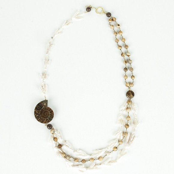 Beautiful Ali & Bird Freshwater Pearl Necklace, Two Left - Picture 1 of 4